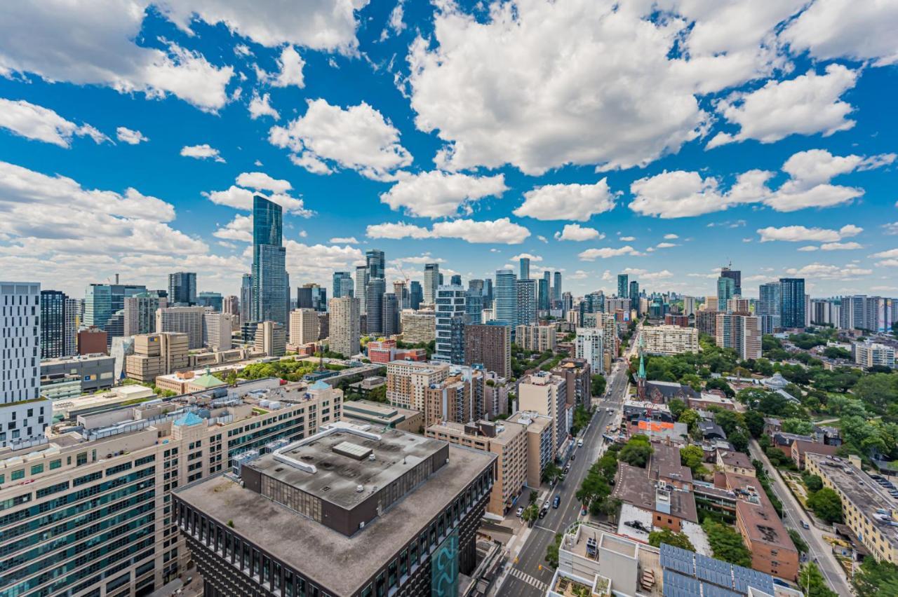 Luxury 2 Bedroom Condo High Floor Close To Eaton Center Toronto Exterior foto